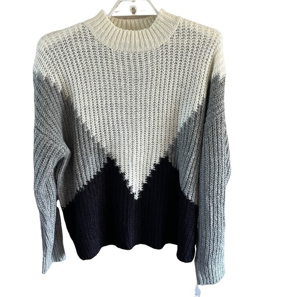 It’s our Time color blocked 80’s inspired sweater size XL NWT gray black - Picture 1 of 11